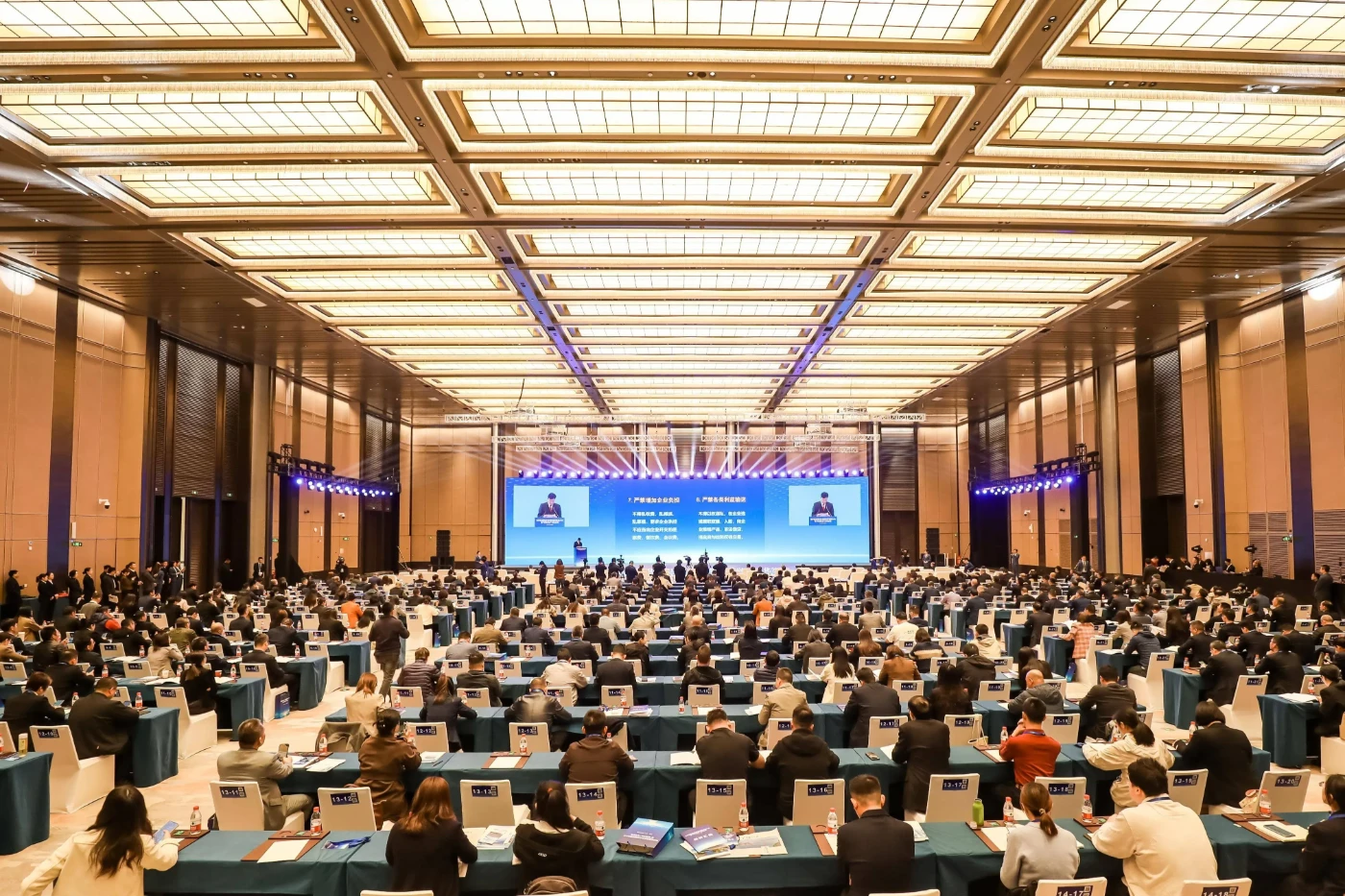 UPUP-AI حالة نجاح في الغرف التجارية: ترقية العلامة الرقمية وخدمات الأعضاء لغرفة تجارية على مستوى المقاطعة من هونان في شنتشن