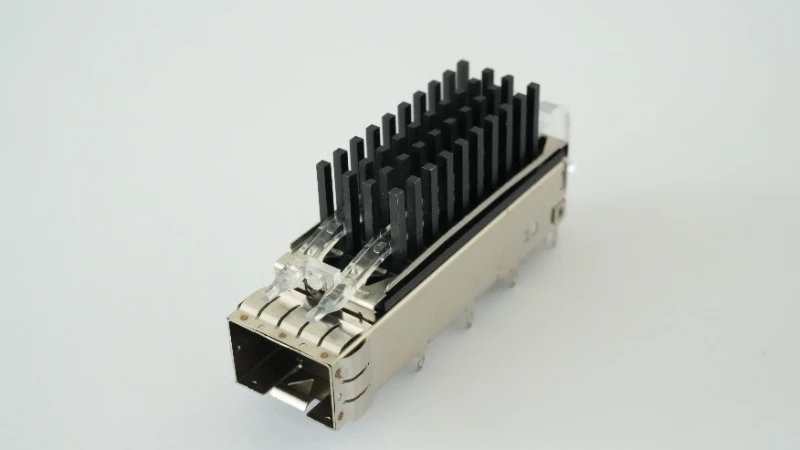 SFP+single-port cage connector (with integrated light guide rod and unified integrated structure)