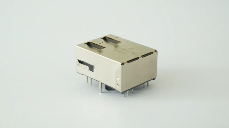 RJ45 8P8C vertical DIP network interface socket (with metal shielding shell and LED status indicator)