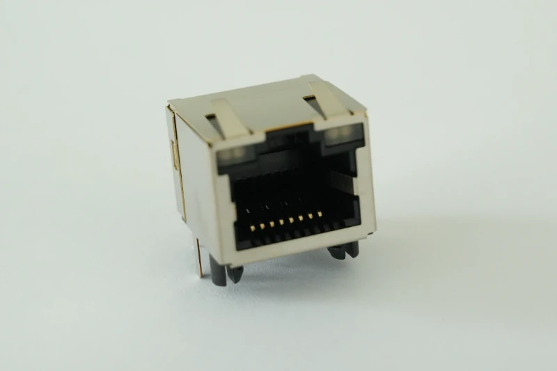 Single-port 8P8C RJ45 Ethernet connector