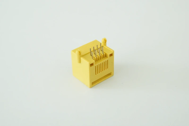 Single-port 8P8C unshielded RJ45 connector