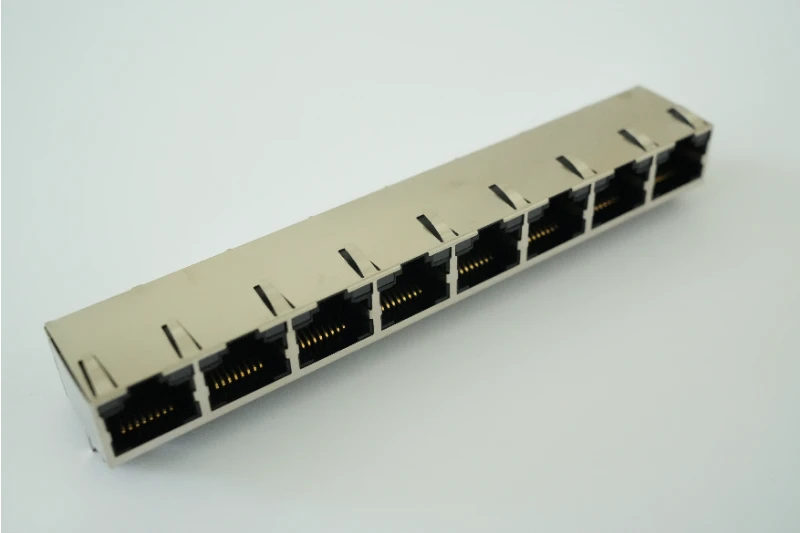 1×8 RJ45 connector