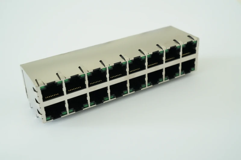 2×8-port RJ45 connector