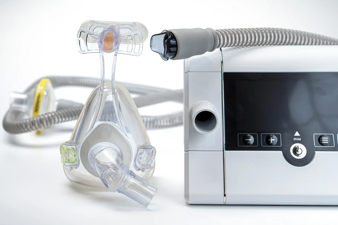 Complete solution for household portable oxygen concentrator for respiratory rehabilitation