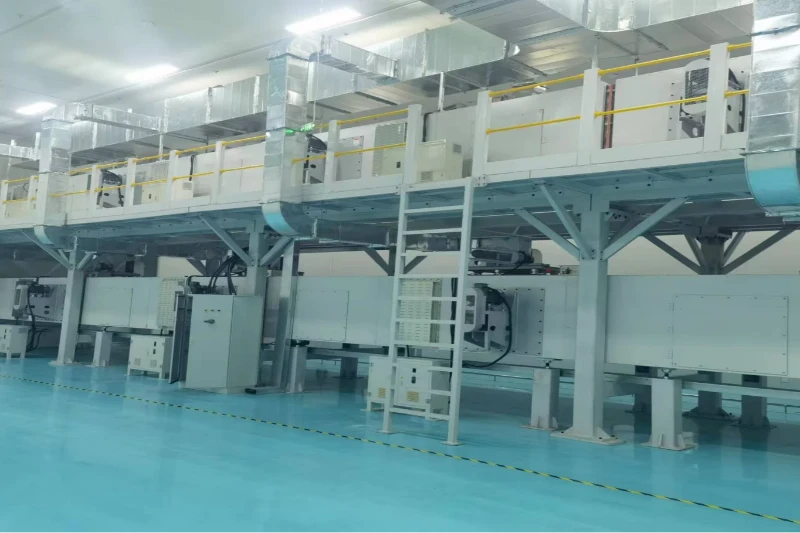 Double-layer wide-width high-speed extrusion coating machine